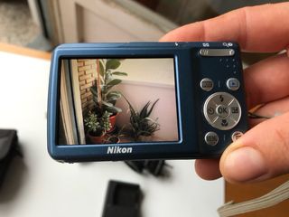 Cámara Nikon Coolpix Azul + Accesorios