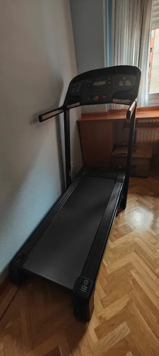 Cinta de correr negra 540c