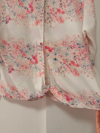 Blusa floral Bershka