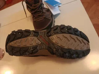 Zapatillas Columbia Marrones y Negras