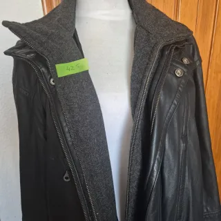 Chaqueta de hombre negra y gris / 425