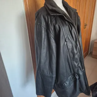 Chaqueta de hombre negra y gris / 425