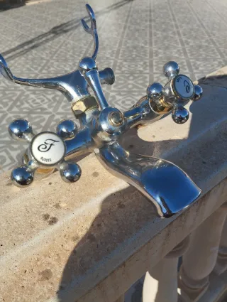 Grifo de ducha cromado vintage