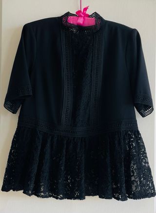 Blusa/Túnica negra con encaje, por estrenar.