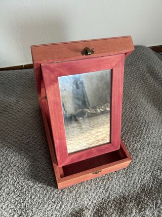 Joyero de madera con espejo