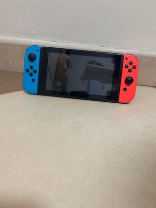 Nintendo Switch Azul y Rojo