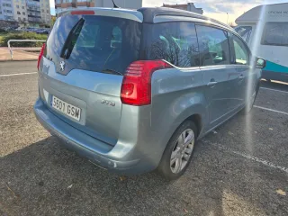 Peugeot 5008 2010