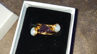 Anillo L'atelier de Gaia Ajustable Oro y Púrpura