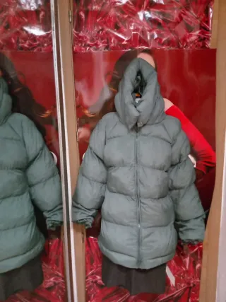 Chaqueta de plumas verde