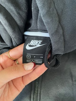 Sudadera Nike Air Negra y Blanca