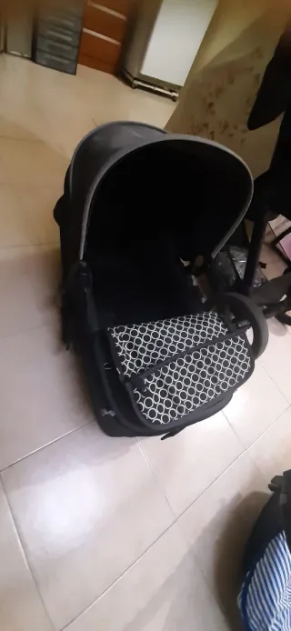 Cochecito Jane con capazo y silla de coche