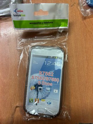 Lote 7 fundas per smartphone Motorola e Sony