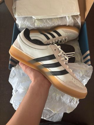 Adidas Gazelle Indoor Bad Bunny Talla 42
