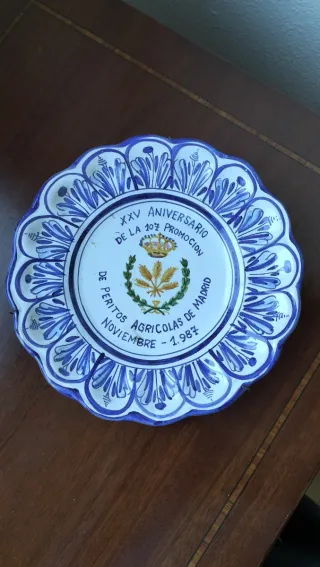 Plato Cerámica XXV Aniversario Peritos Agrícolas