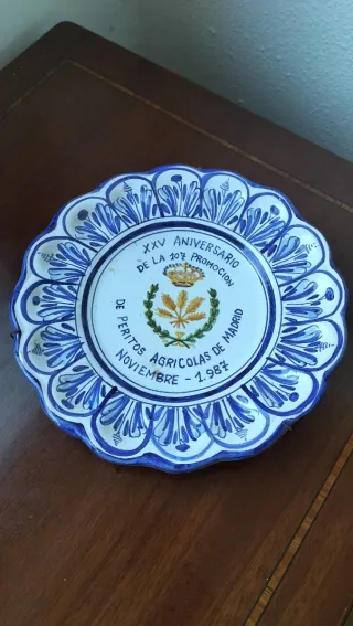 Plato Cerámica XXV Aniversario Peritos Agrícolas