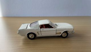 Dinky Toys 161 Ford Mustang Inglés
