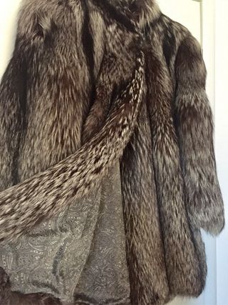 Pelliccia Volpe Marrone e Grigia