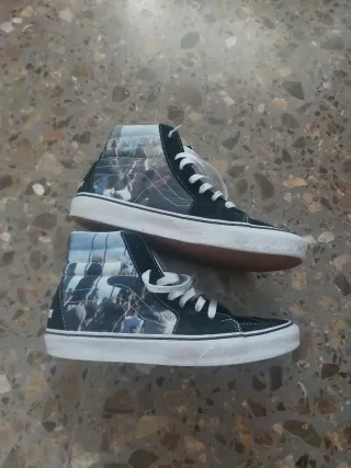 Zapatillas Vans Altas Negras y Blancas
