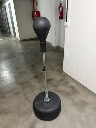 Saco de Boxeo de Pie Ajustable