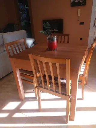 Urge vender Mueble Comedor Madera. 120€ todo!!