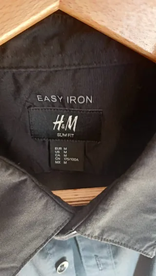 Camisa Negra H&M Easy Iron Talla M