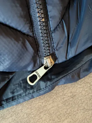 Chaqueta Guess Azul con Capucha