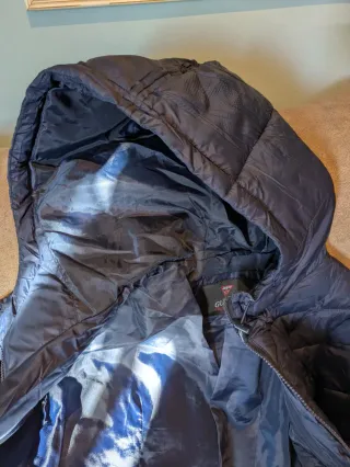 Chaqueta Guess Azul con Capucha