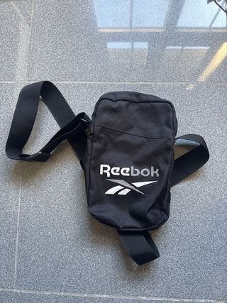 Riñonera Reebok Negra