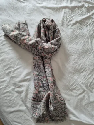 Bufanda Paisley Gris y Rosa