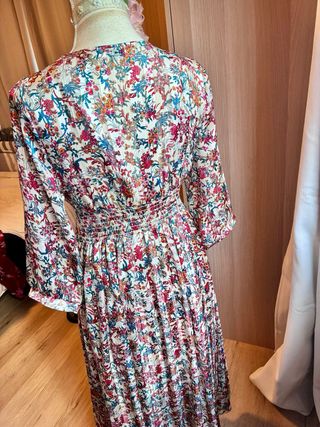 Vestido midi floral vintage