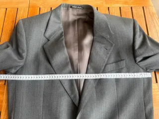 Traje de pura  lana virgen gris