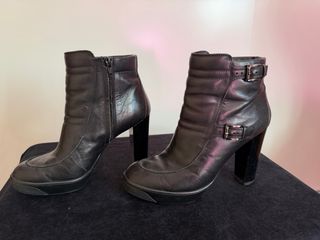 Botines piel negros Talla 40