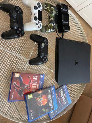 PS4 (PlayStation 4) 1TB + 3 Juegos