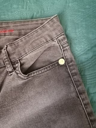 Guess Pantaloni Donna neri Zip Caviglia