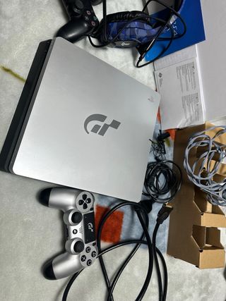 PS4 Slim Edizione Gran Turismo
