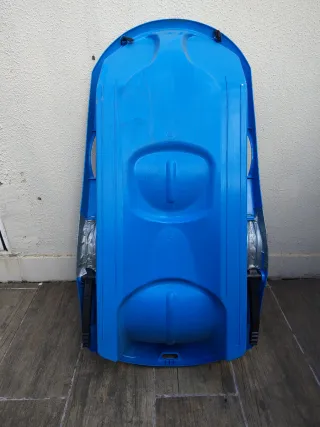 Trineo azul poco uso