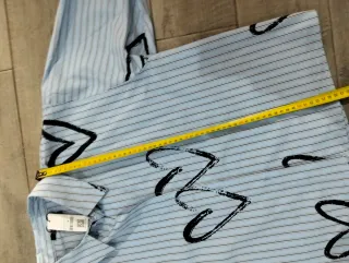 Camisa Parfois Rayas y Corazones