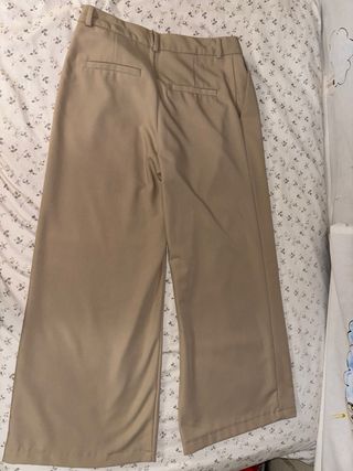 Pantalones Stradivarius Beige