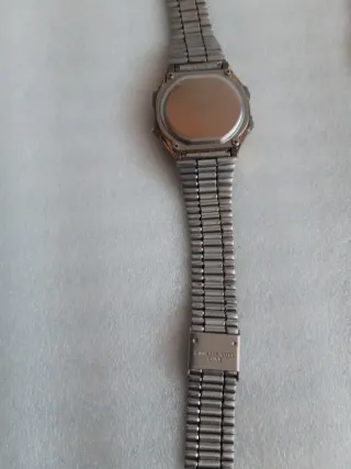 Reloj Casio Digital Dorado