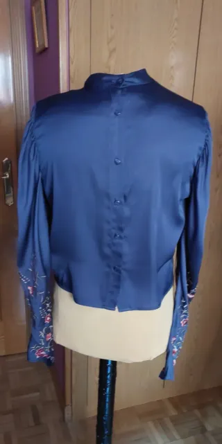 Blusa bordada