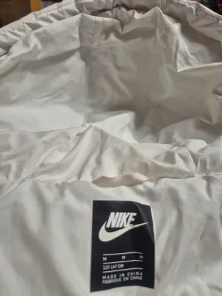 Plumas Nike Junior M (137-147 cm)