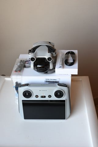 Dron DJI Mini 3 PRO con RC