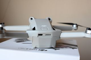 Dron DJI Mini 3 PRO con RC