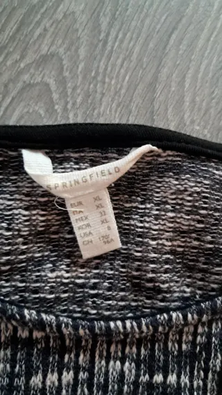 Vestido jaspeado negro y gris de manga larga