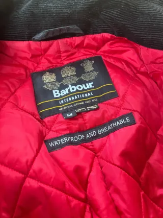 Chaqueta Barbour International Negra