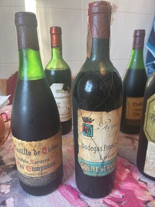 Botella vino antigua Gran Reserva 1970