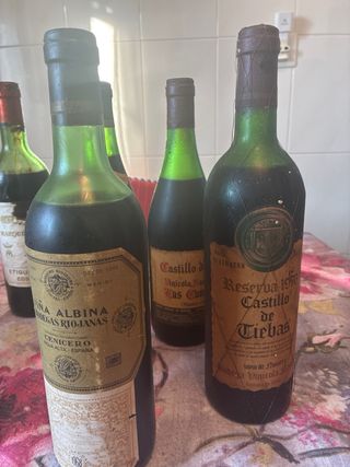 Botella vino antigua Gran Reserva 1970