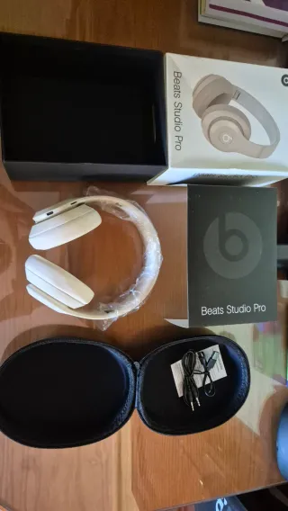 Auricolari Beats Studio Pro Beige