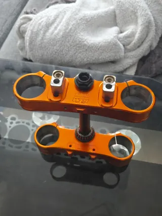 Tijas KTM 48mm Mecanizadas con offset variable