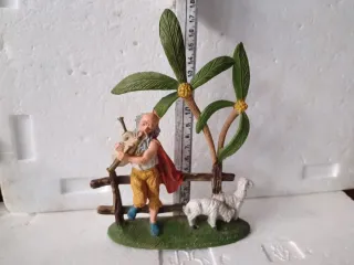 Diorama vintage presepe con pastore e pecorelle